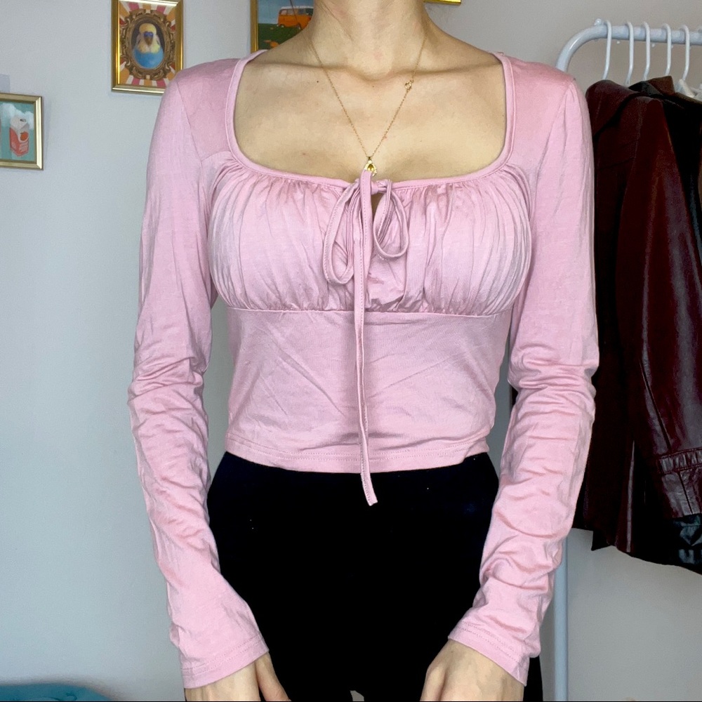 SHEIN Ruched Top - Picture 3 of 10